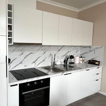 Cozy Flat Near Air Albania Stadium 1 Тирана Екстериор снимка