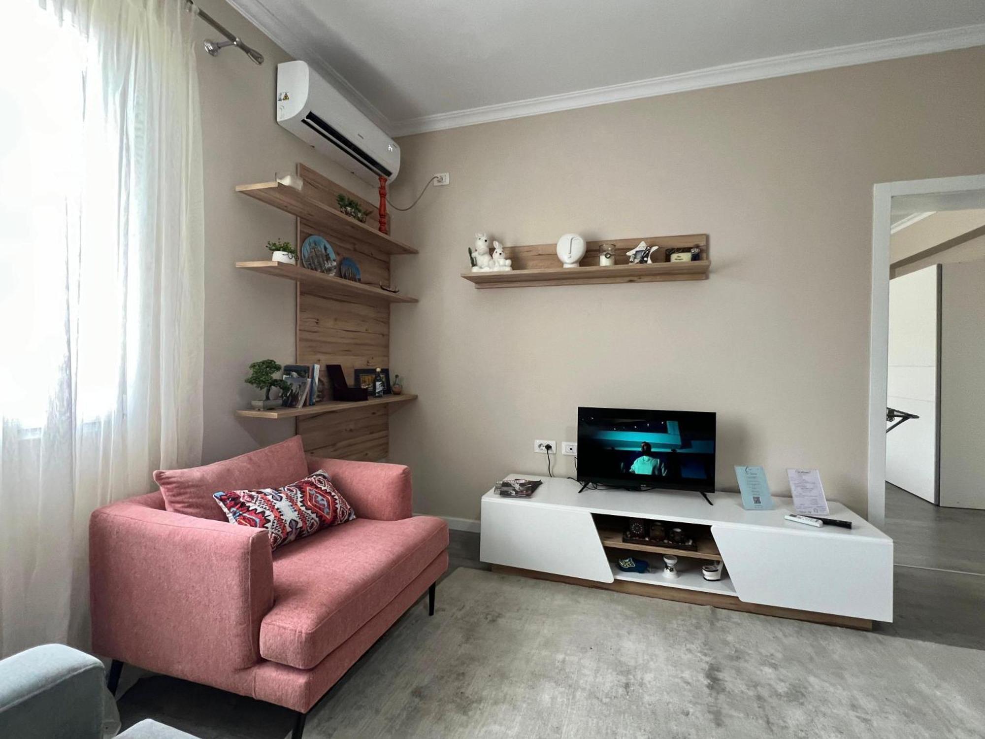 Cozy Flat Near Air Albania Stadium 1 Тирана Екстериор снимка